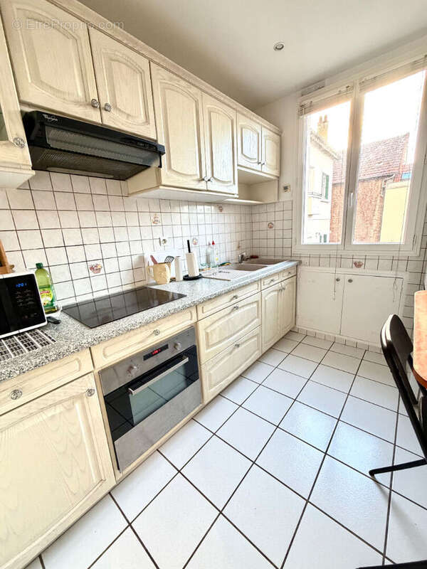Appartement à COLOMBES