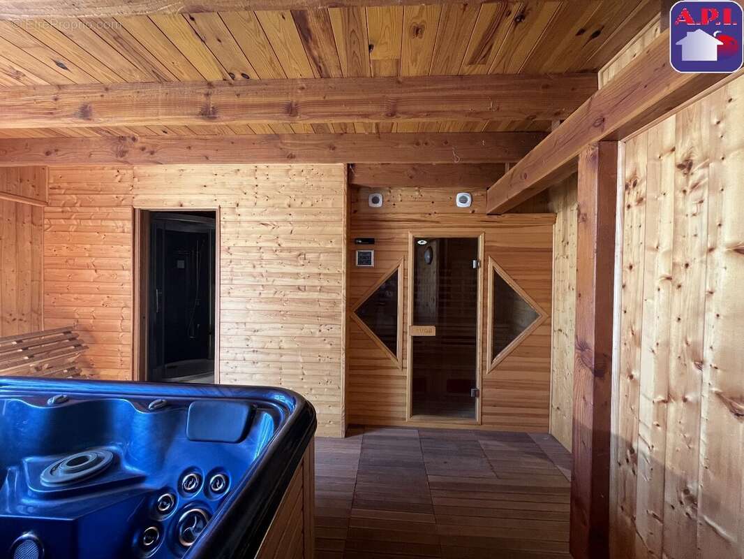 Maison à SAINT-JEAN-DU-FALGA