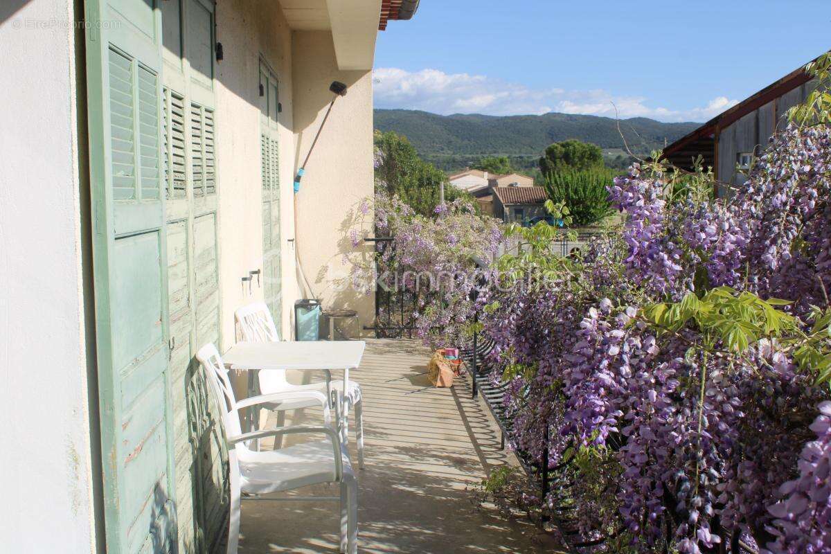 Maison à PEYRUIS