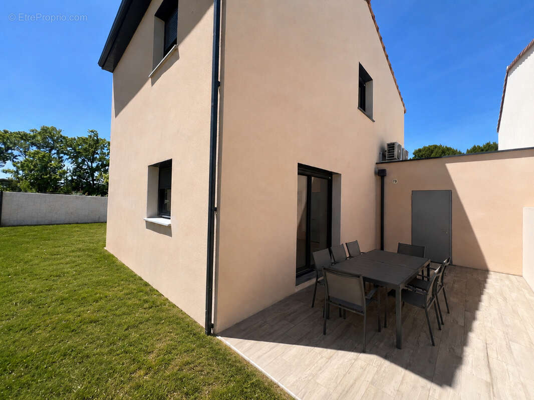 Maison à UZES