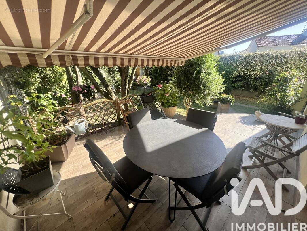 Photo 1 - Maison à THIAIS