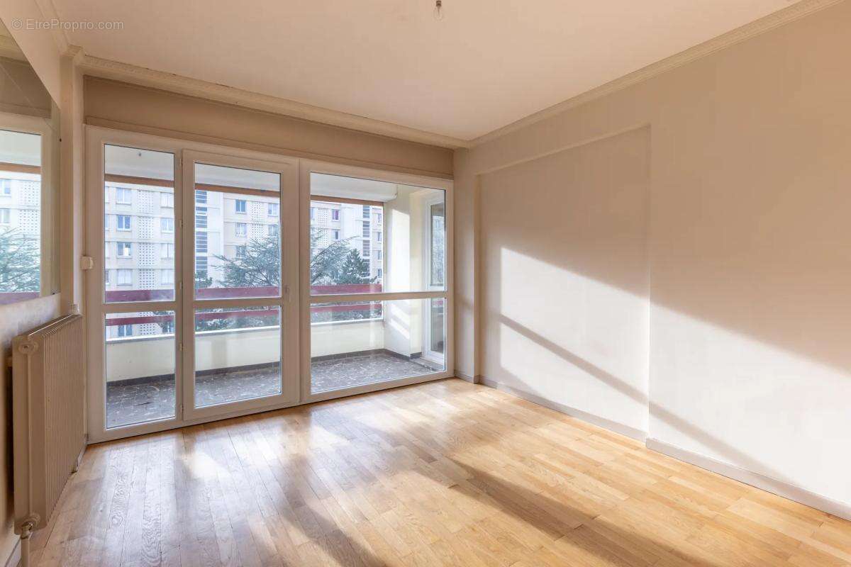 Appartement à CALUIRE-ET-CUIRE