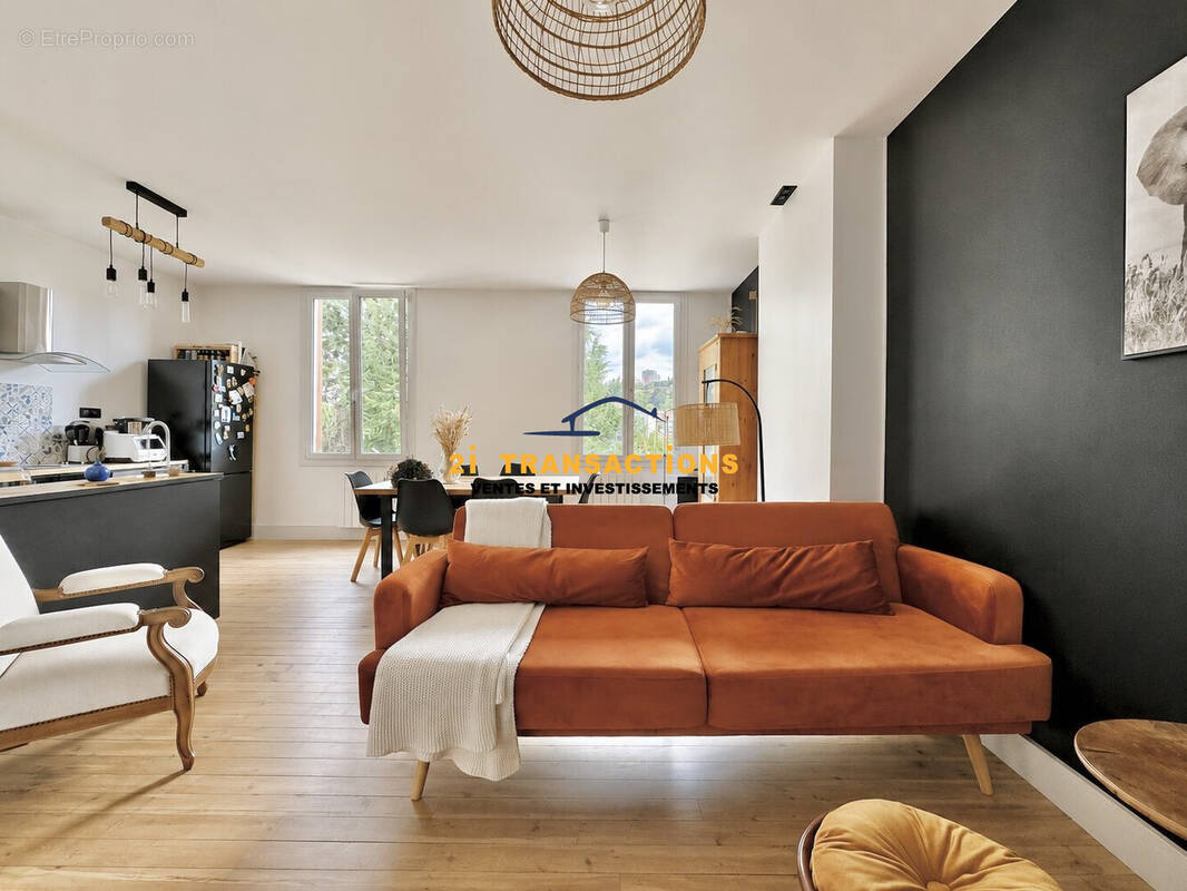Appartement à SAINT-ETIENNE