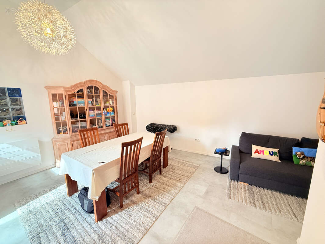 Maison à WEYERSHEIM