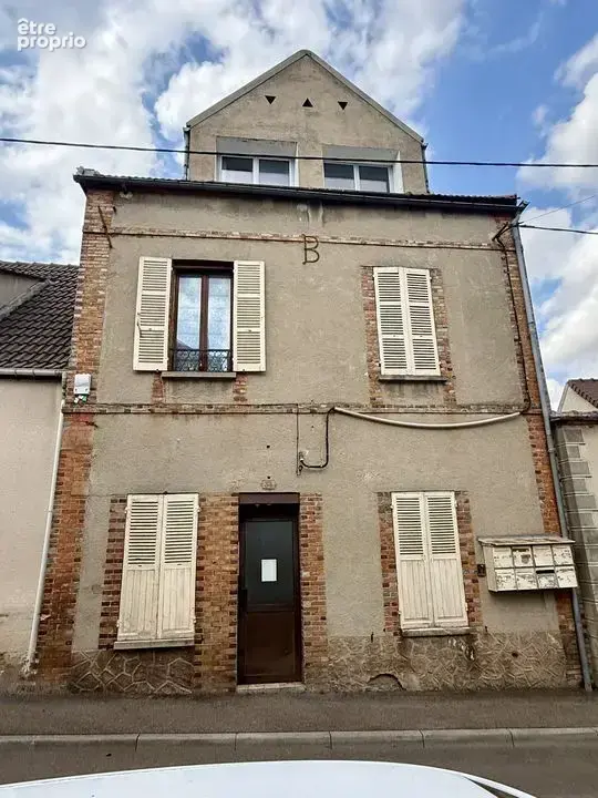 Immeuble idéal investisseur à Vendre à PONT-SUR-YONNE - photo 5