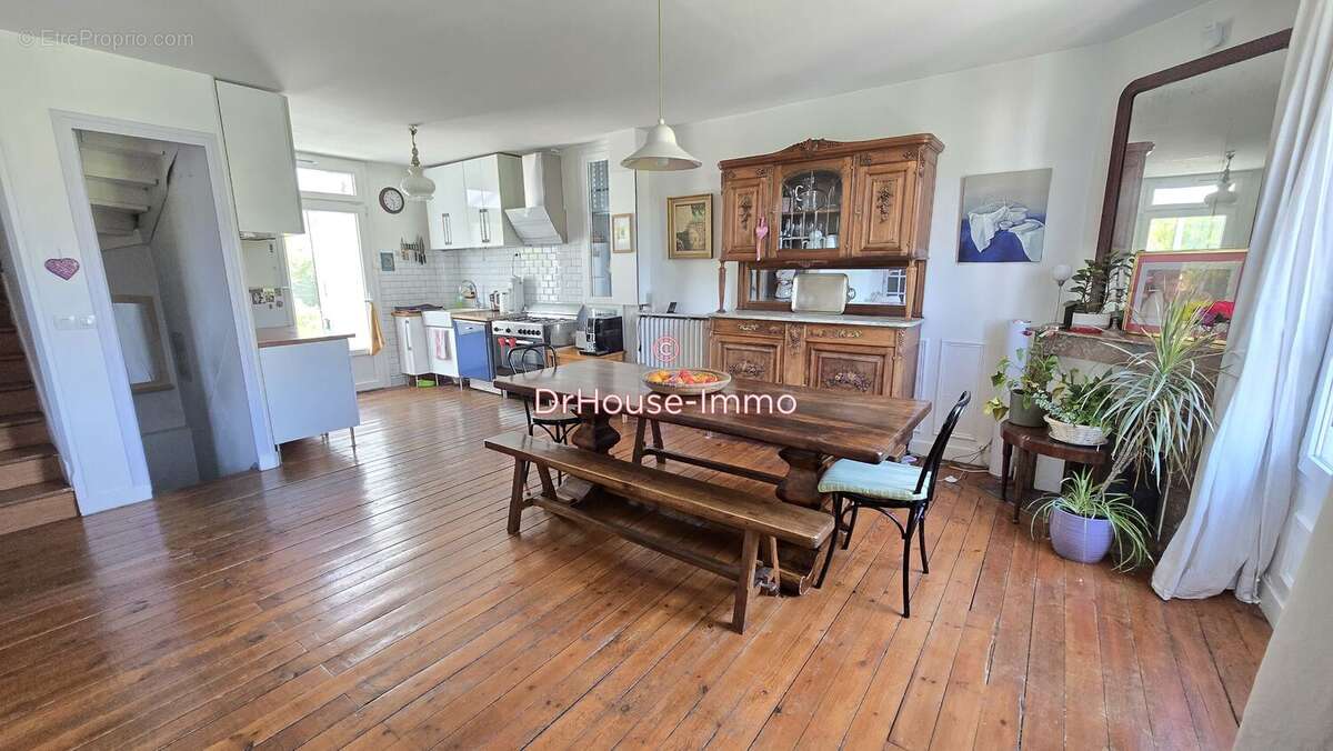 Maison 147 m² à Creteil  - photo 13