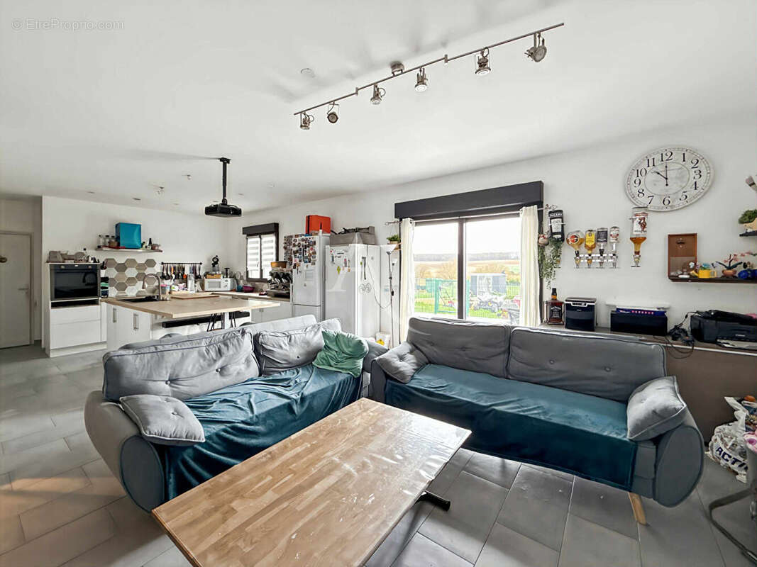 Maison à ETREPAGNY