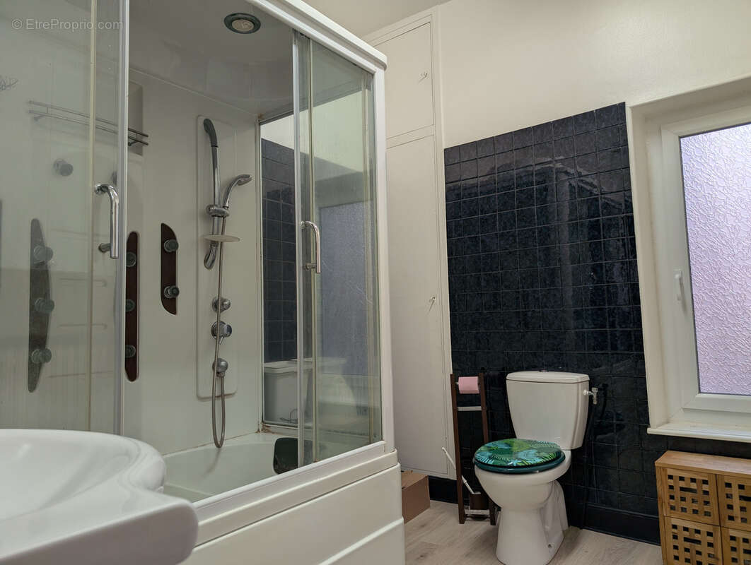 Maison à LES MARTRES-DE-VEYRE