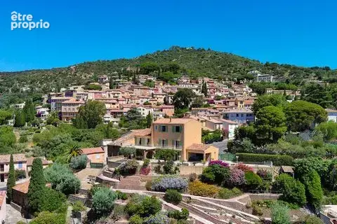 Maison 450 m² à Bormes-Les-Mimosas  - photo 3