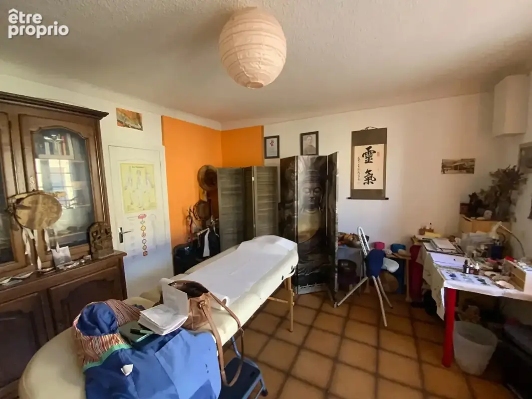 LE CREUSOT proche commodités. Immeuble comprenant deux appartements loués - photo 2