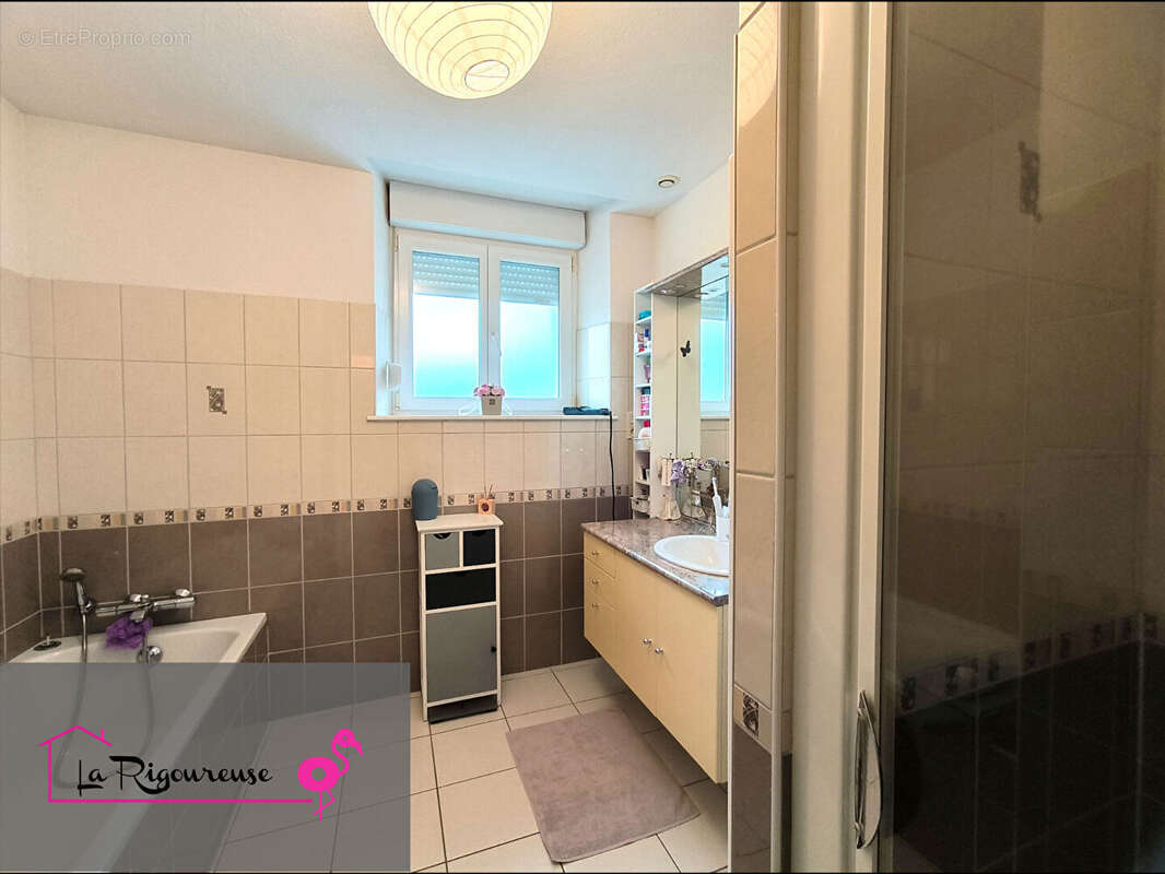 Maison à RADDON-ET-CHAPENDU