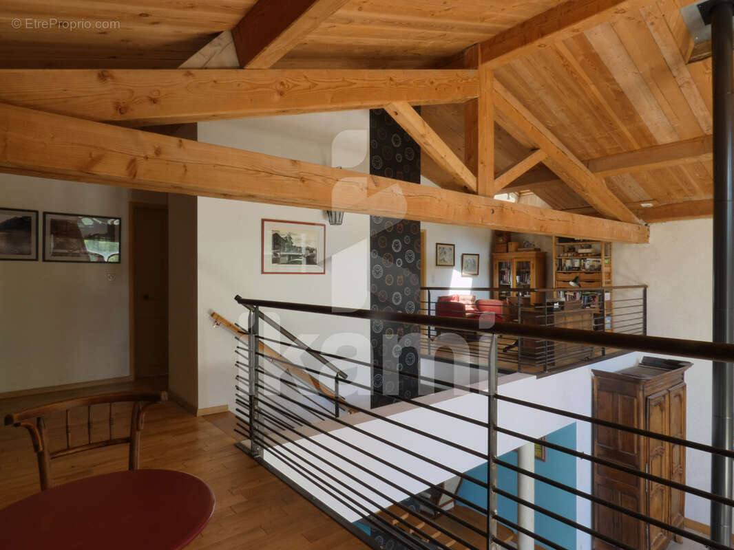 Maison à PONT-DE-BARRET