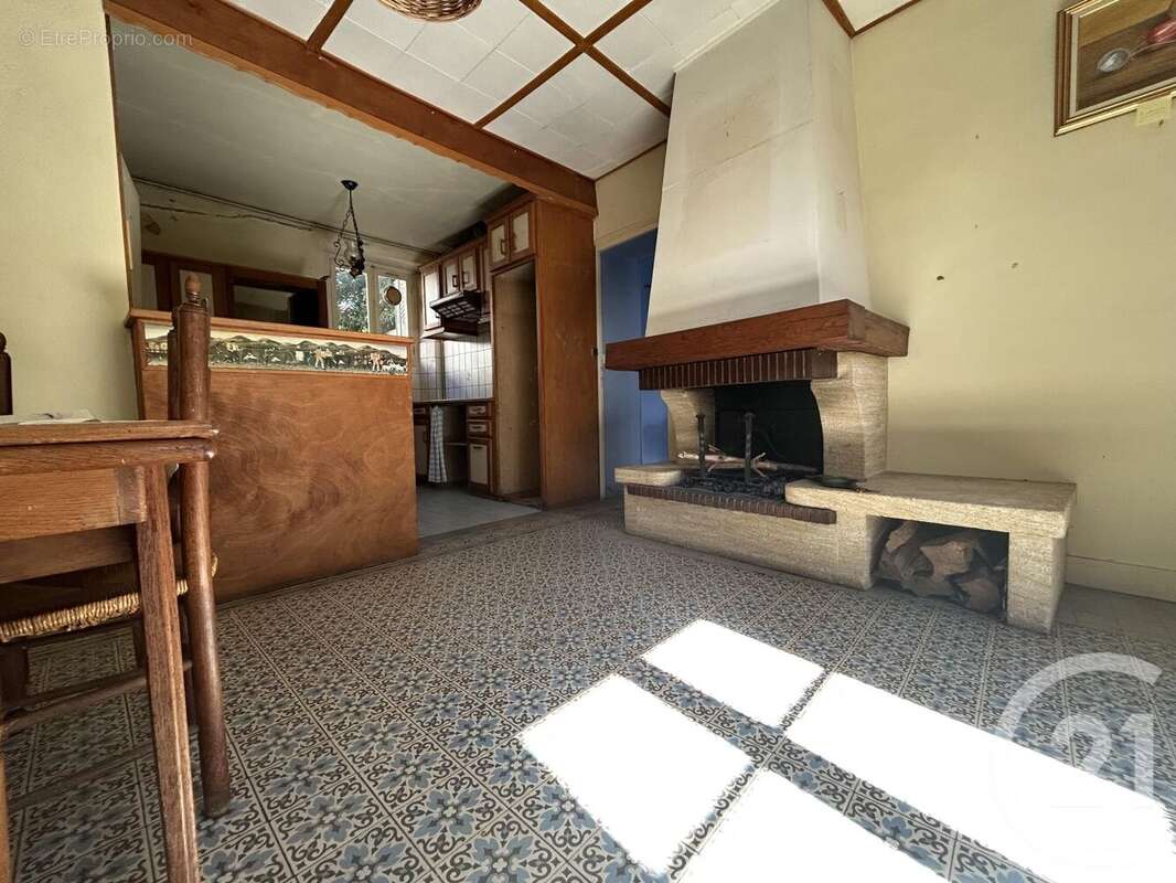 Maison à SAMOIS-SUR-SEINE