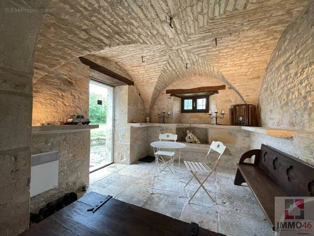 Maison à LE BASTIT
