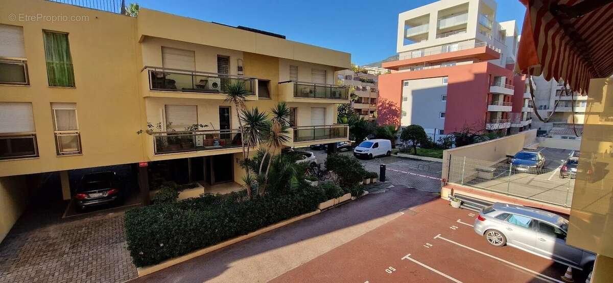 Appartement à ROQUEBRUNE-CAP-MARTIN