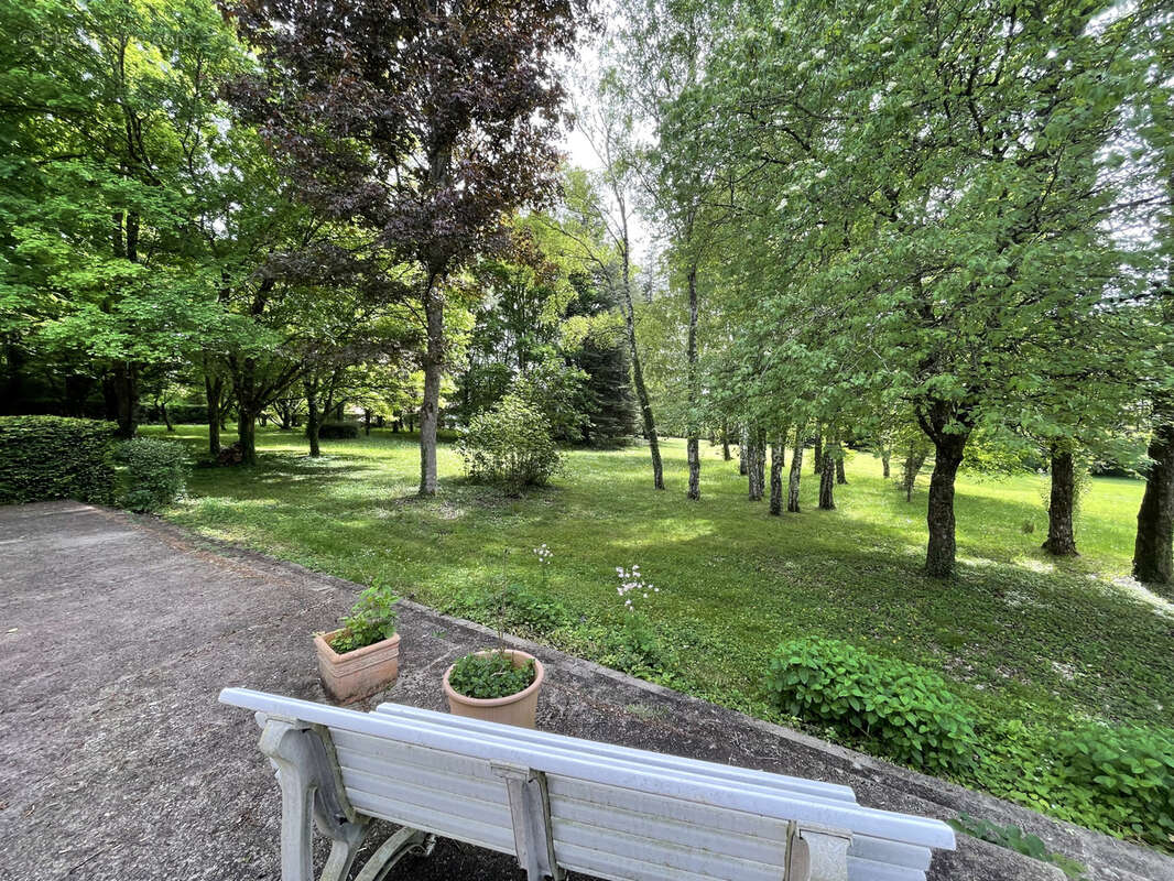 Maison à LA GUERCHE-SUR-L&#039;AUBOIS