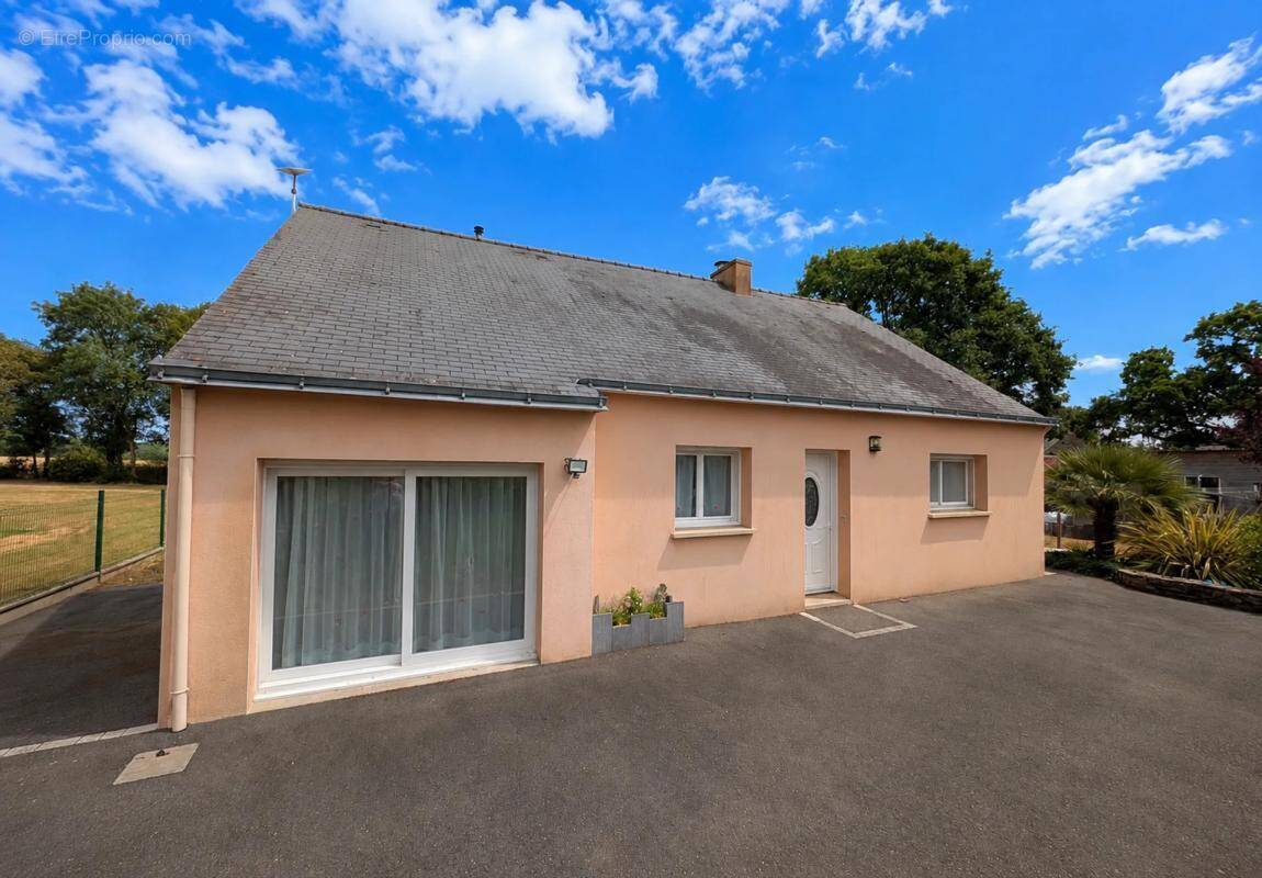 Maison à SIXT-SUR-AFF