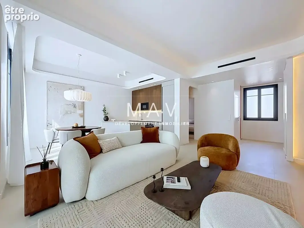 Nice/victor hugo - appartement 3 pièces 87 m2 luxueusement rénové balcon au calme - photo 10