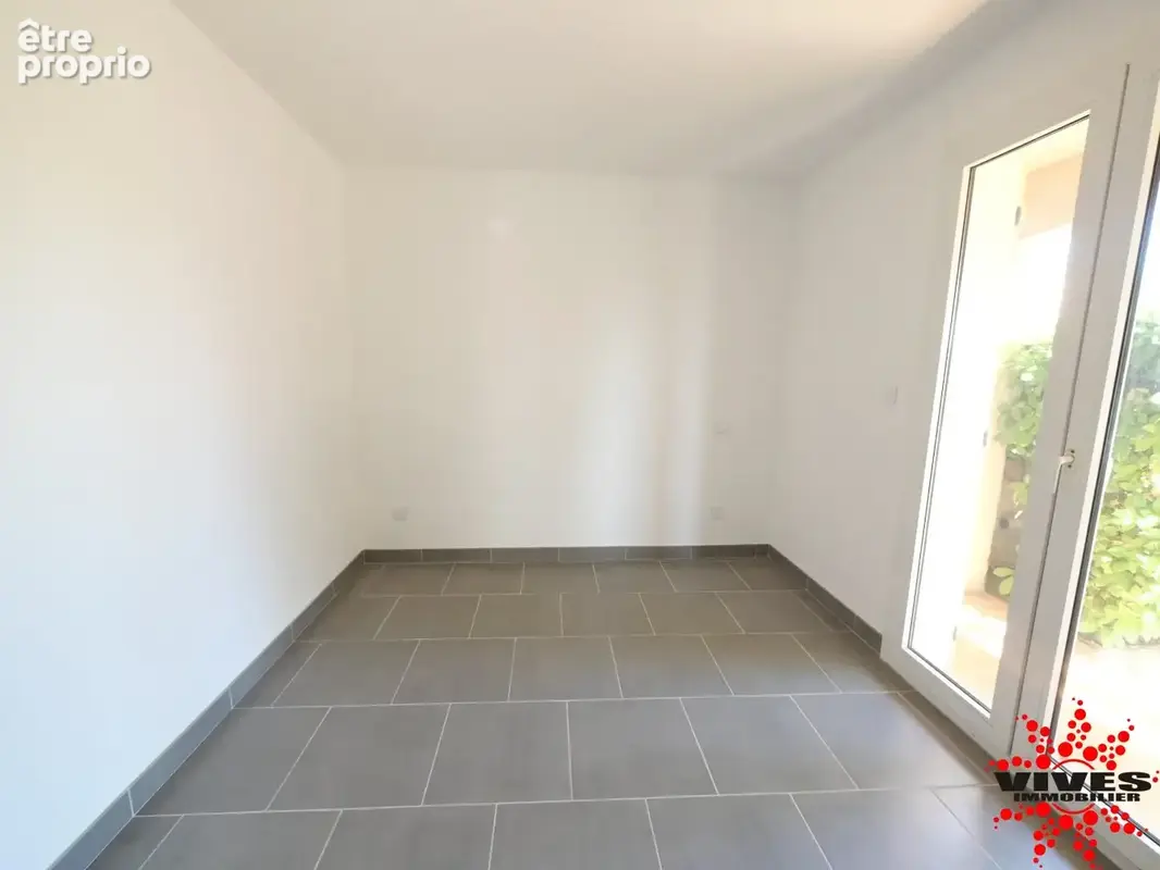 Villa T5 entièrement rénovée  Jardin piscinable au calme - photo 6