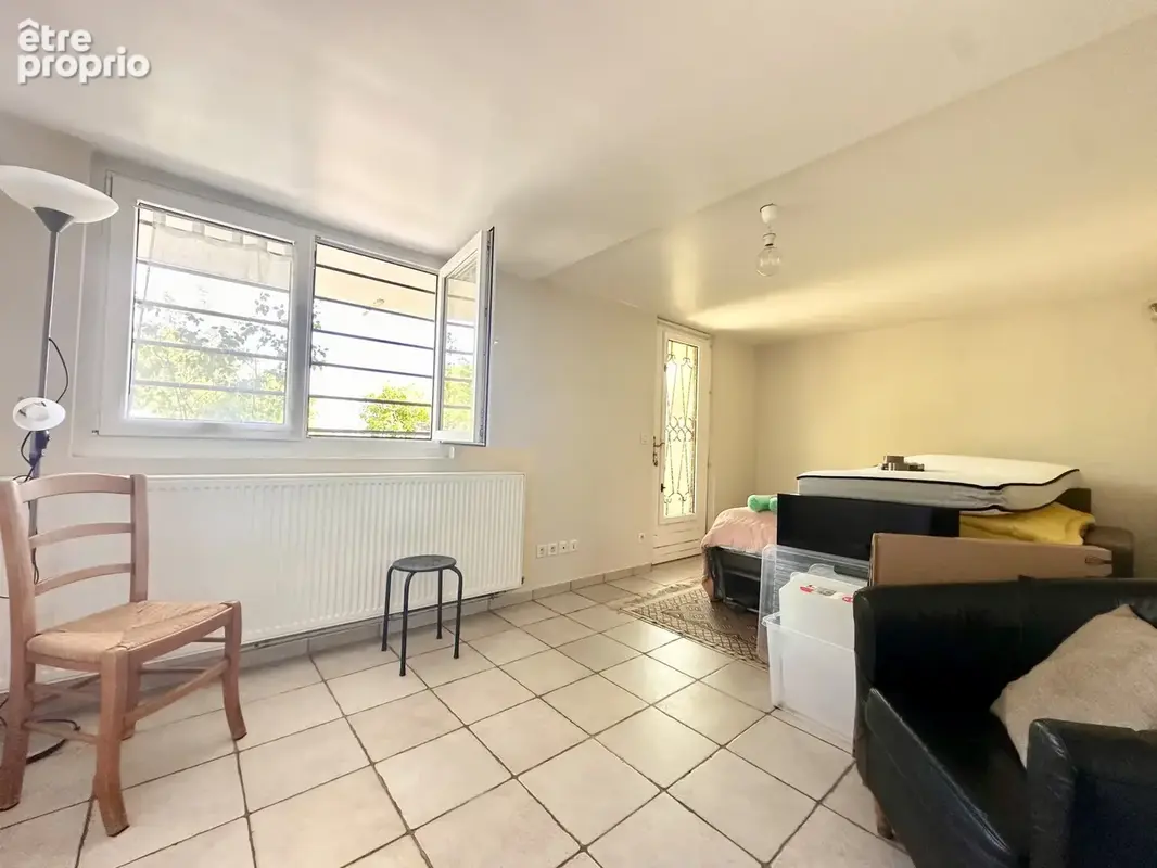 A vendre - Maison familiale avec studio indépendant à COMBS-LA-VILLE - photo 10