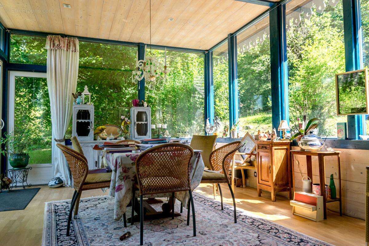 Bel ensemble immobilier dans un environnement exceptionnel - photo 2
