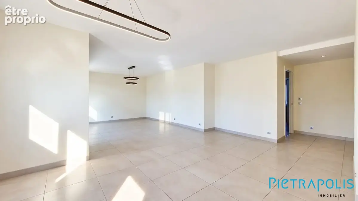 Appartement 4 pièces 110 m² à vendre à Saint-Genis-Pouilly (01630) - photo 7