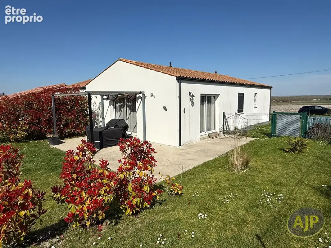 Maison à LA JARD