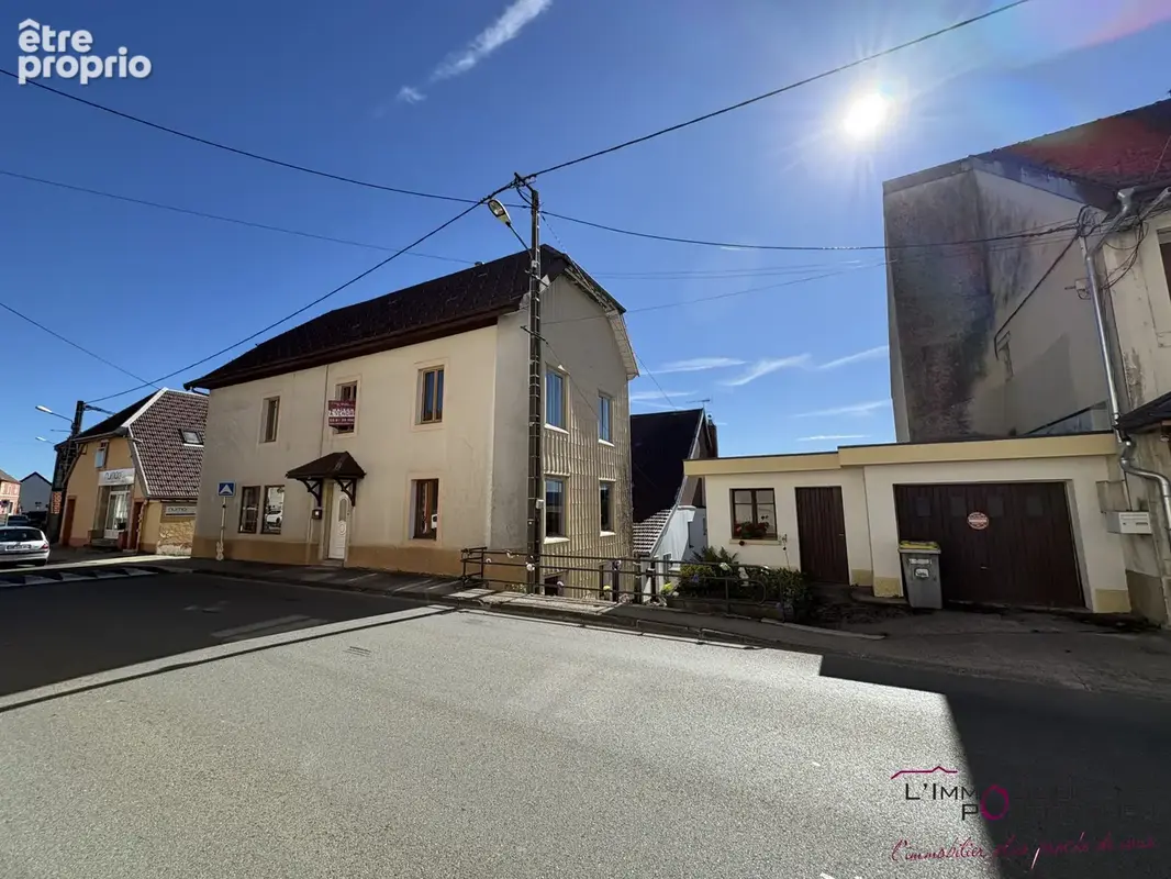 Photo Maison à Frasne au prix de 272 000€