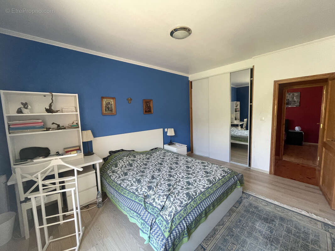 Proche carcassonne - maison 250 m2 - piscine - 2 terrasses - jardin - parking privatif - photo 12