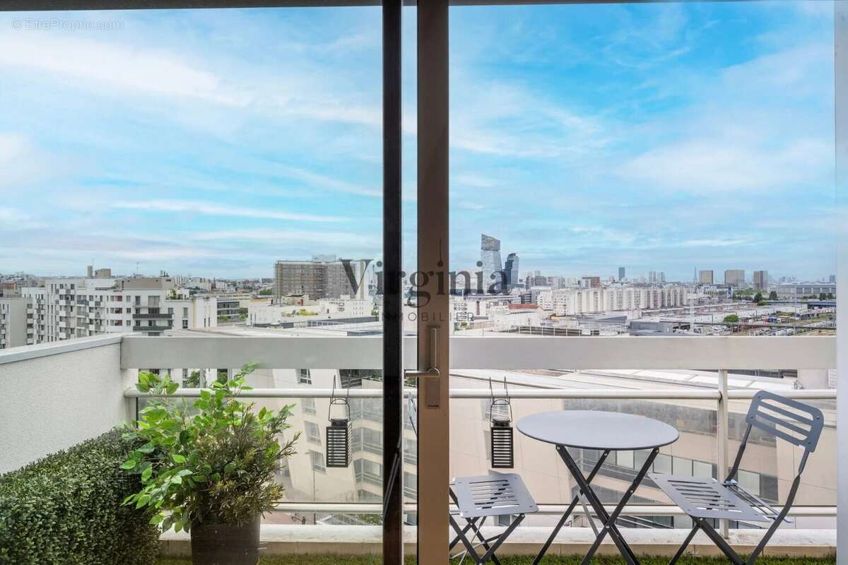 Appartement à CHARENTON-LE-PONT