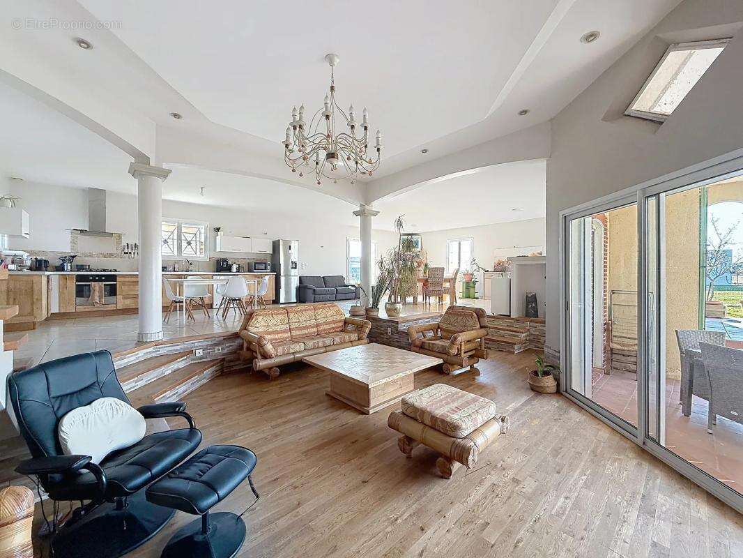 Maison à CASTELSARRASIN