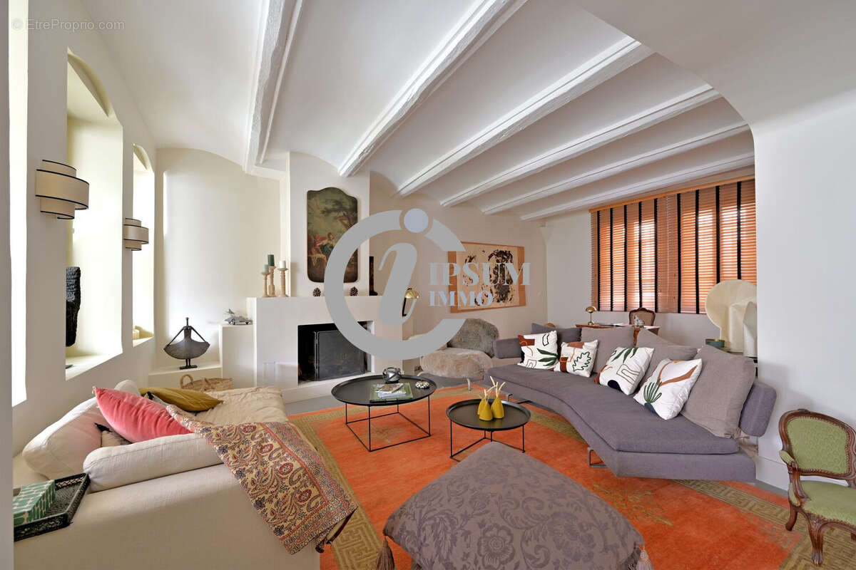 Maison à SAINT-NAZAIRE-DE-PEZAN