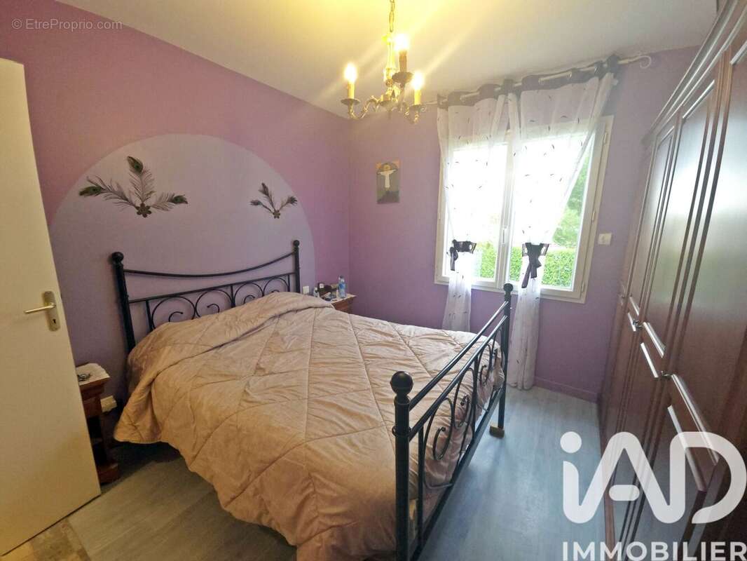 Maison 96 m² à Montournais  - photo 6