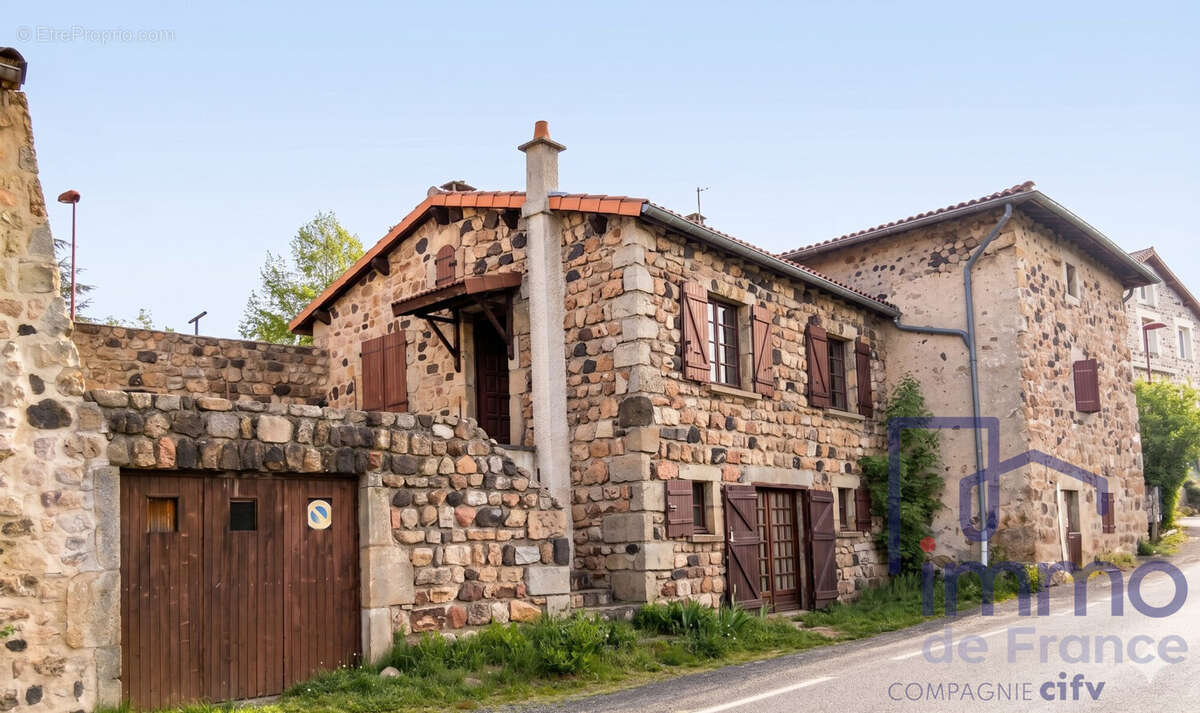 Maison 150 m² à Chaspinhac  - photo 2