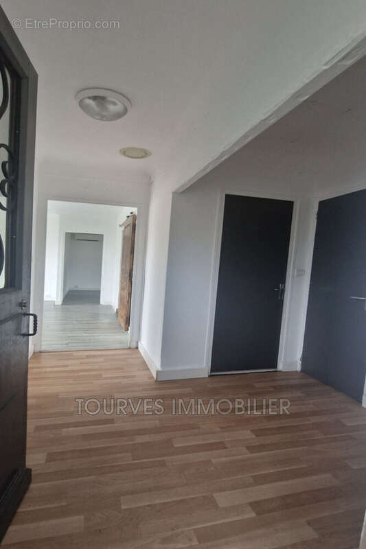 Maison à TOURVES