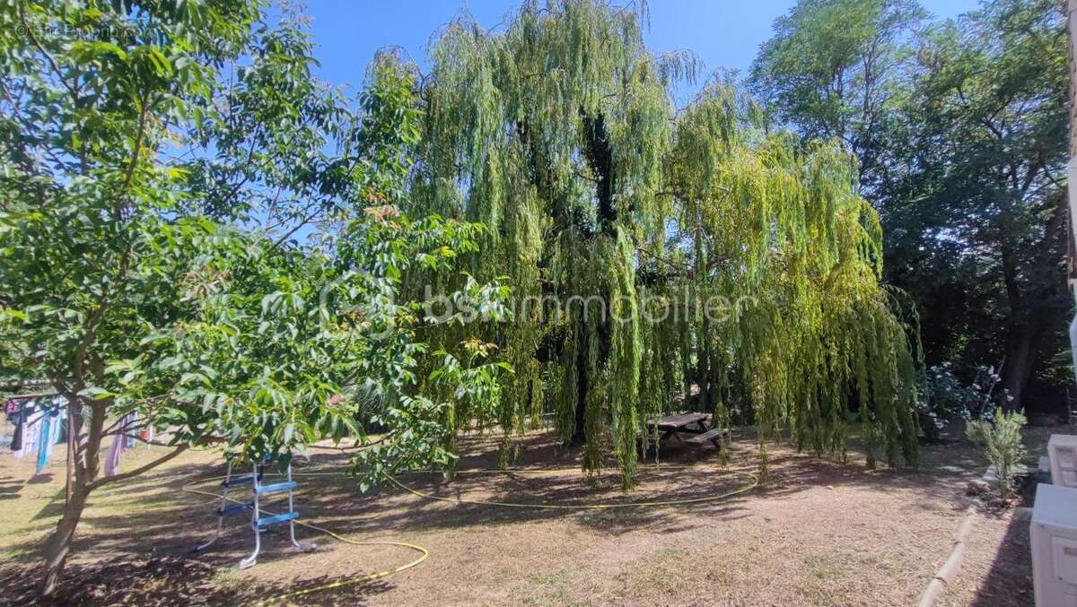 Maison à RIBAUTE-LES-TAVERNES