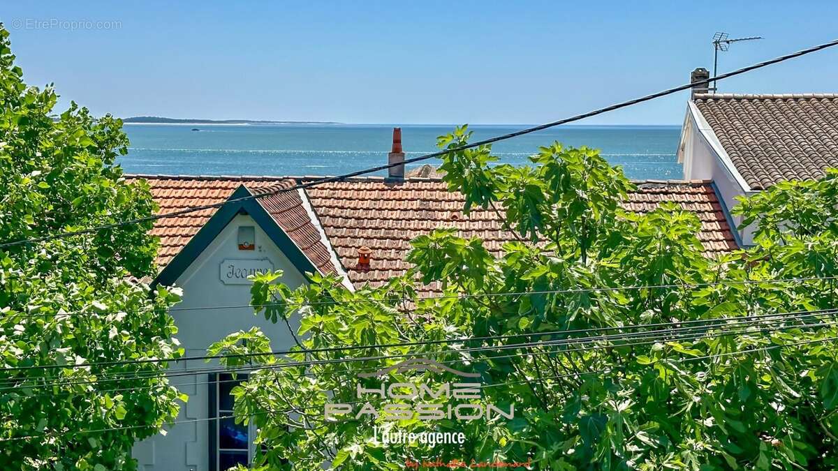 Maison à VAUX-SUR-MER