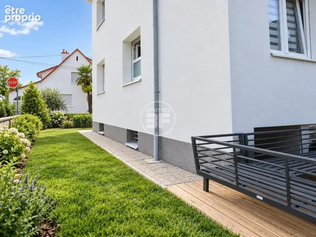 Maison 5 pièces 110 m² à vendre à Saint-Louis (68300) - photo 8