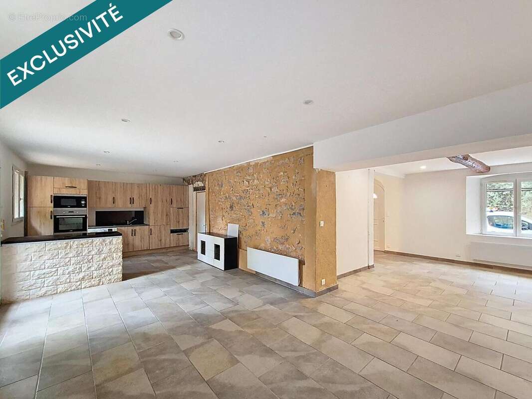 Photo 2 - Appartement à FLASSANS-SUR-ISSOLE