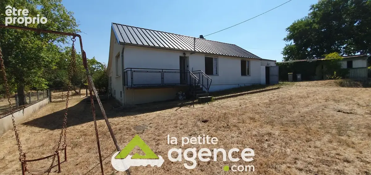 Maison à LAVAULT-SAINTE-ANNE