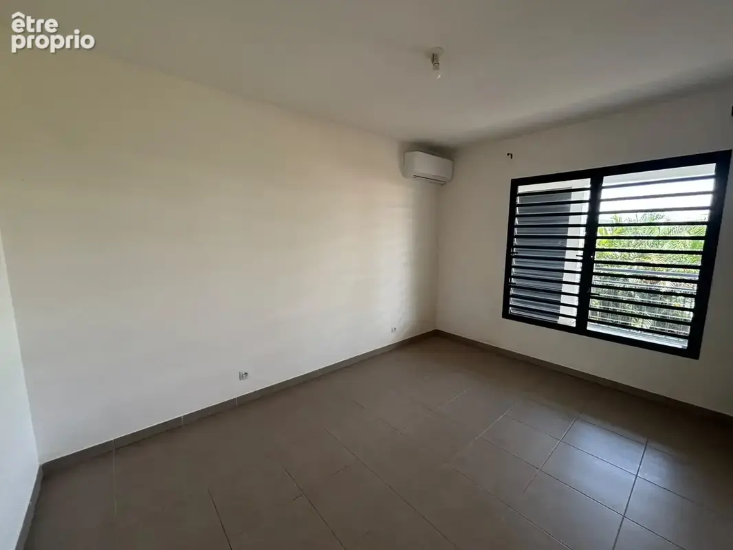 T2 superficie 48 m2 avec terrasse Montabo - photo 6