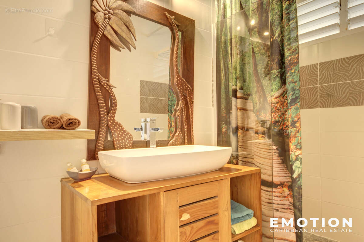 Maison à SAINTE-ROSE