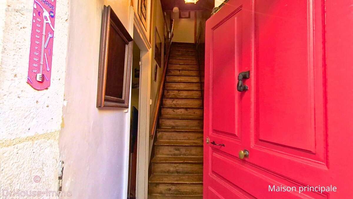 Maison 180 m² à Puylaroque  - photo 12