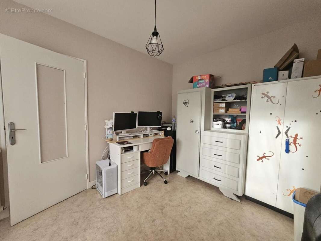 Photo 4