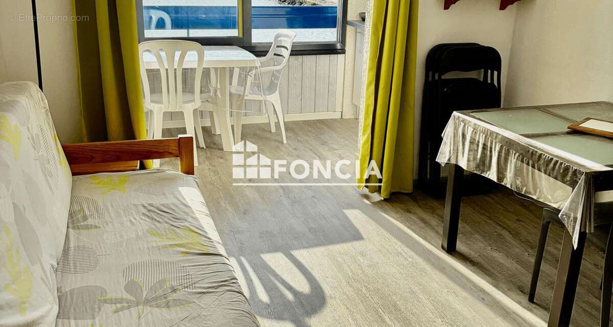  T2 rénové avec loggia et vue lac imprenable – Secteur très recherché de la Coudalère  - photo 5