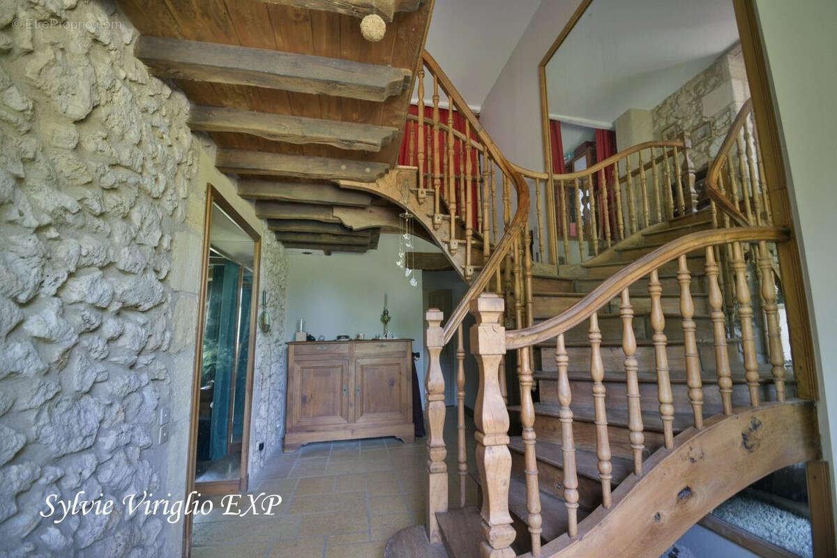 Maison 255 m² à Montcaret  - photo 5