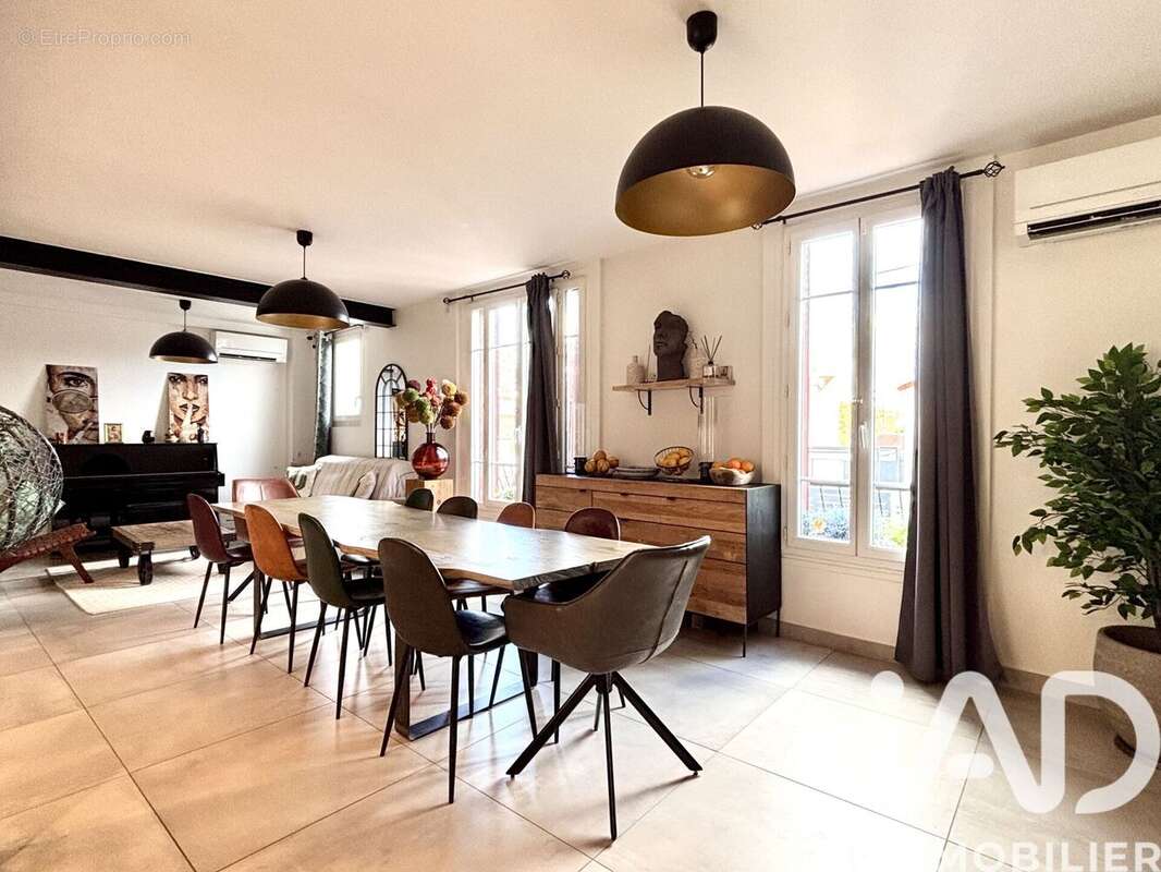 Photo 2 - Maison à VILLEMOMBLE