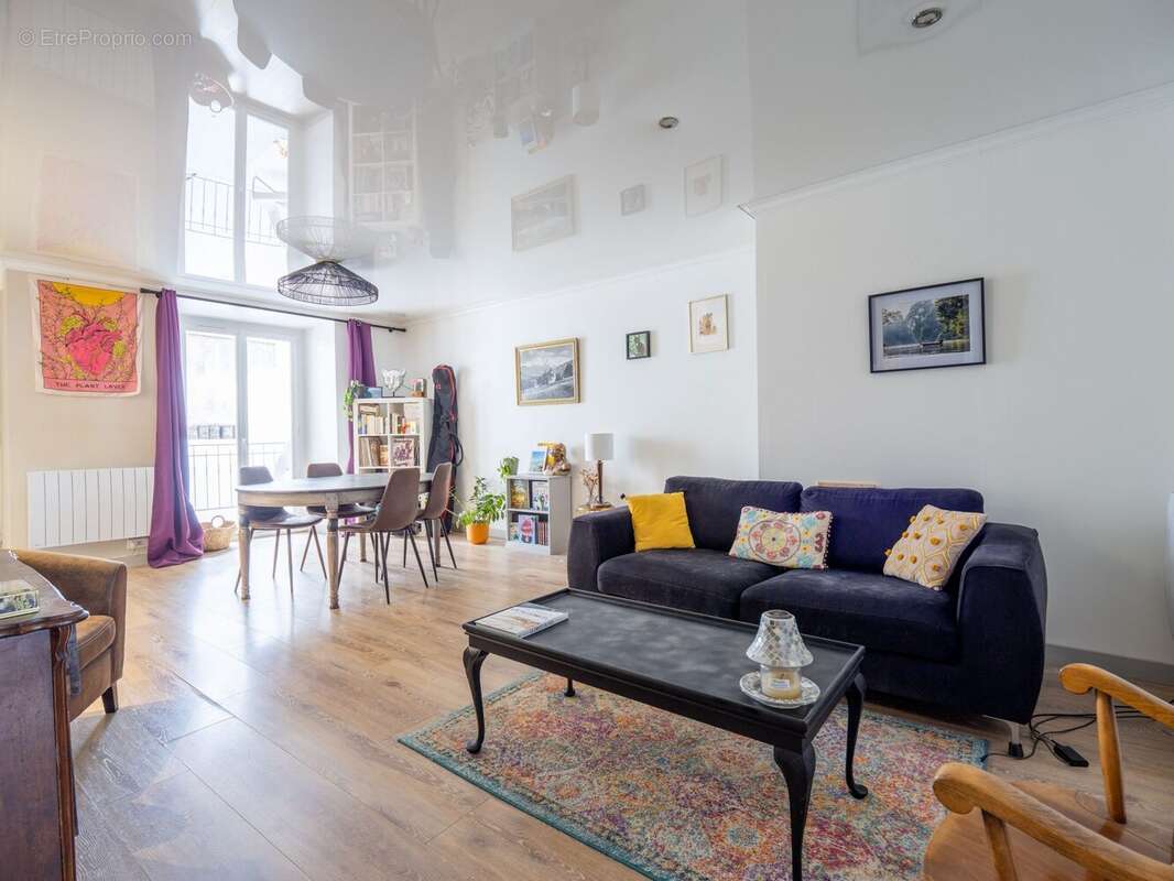 Appartement à EVIAN-LES-BAINS