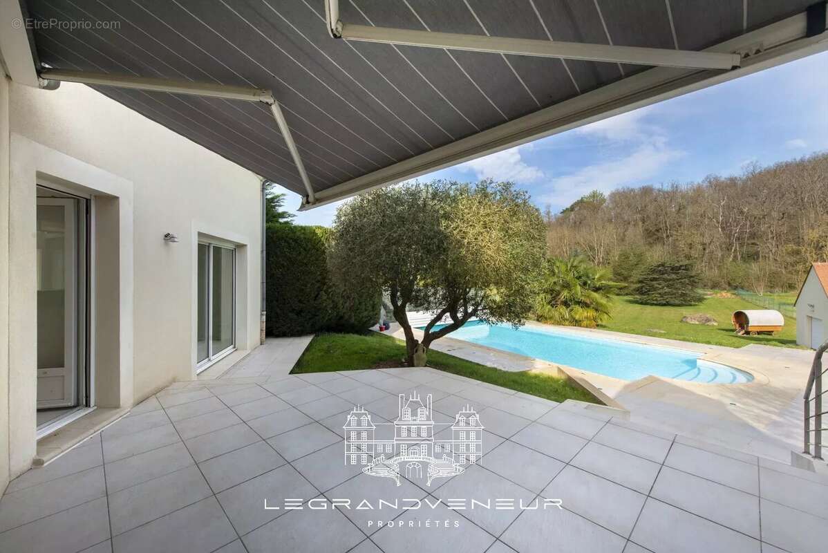 Maison à FONTAINEBLEAU