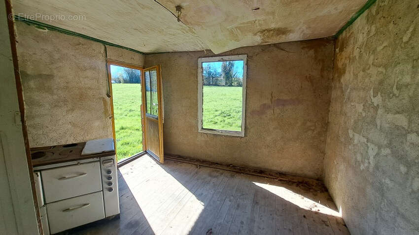 Maison à CHAPDES-BEAUFORT